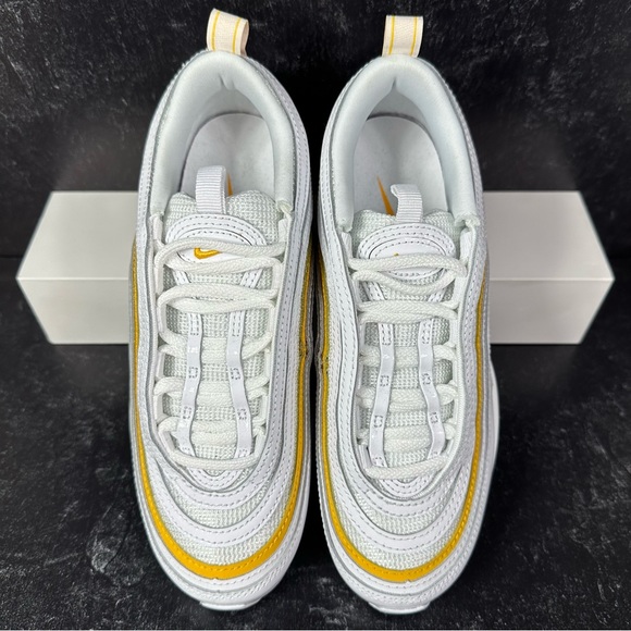 NIKE AIR MAX 97 WHITE UNIVERSITY GOLD WOMENS SHOES SIZE 5.5 YELLOW NEW - Picture 2 of 10